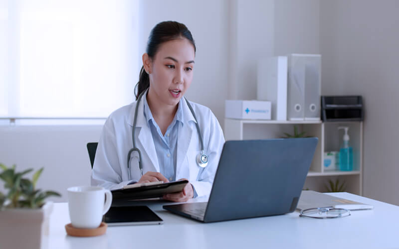 teleinterconsulta medica no computador