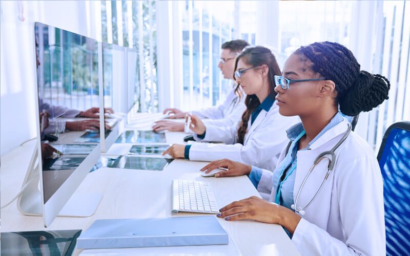 Como fazer uma Análise SWOT na sua clínica ou consultórios médico? 6 analise swot equipe medica