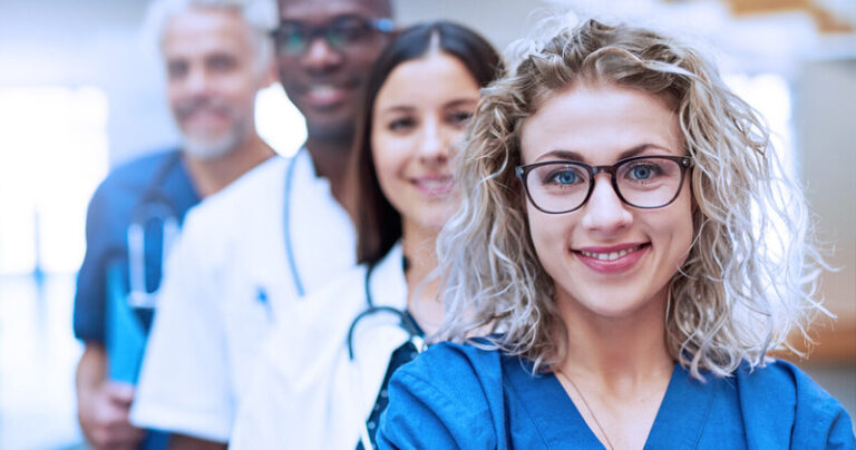 equipe medica profissionais de saude