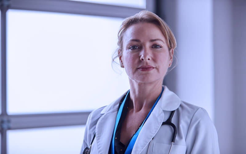 Quanto ganha um médico em 2022? Confira aqui! 3 quanto ganha um medico doutora