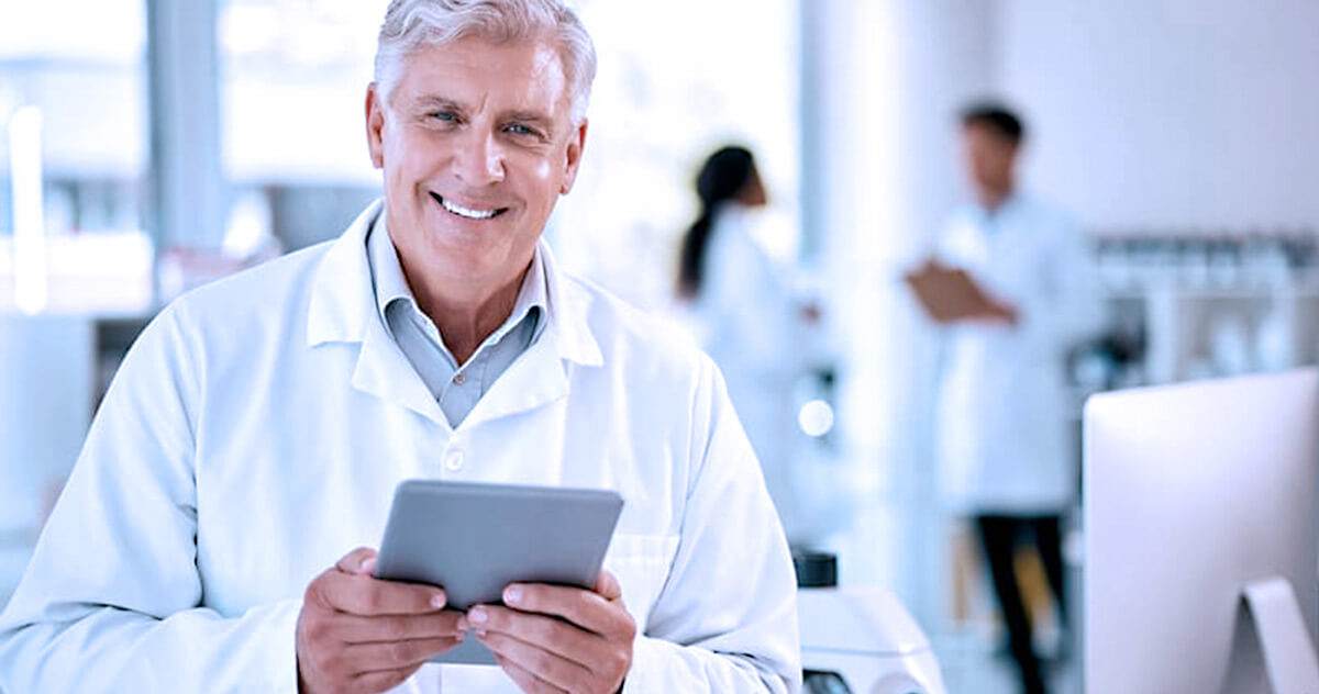 Conheça 19 passos importantes para montar seu consultório médico 4 como montar consultorio medico com tablet