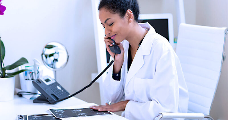 erro medico medica no telefone