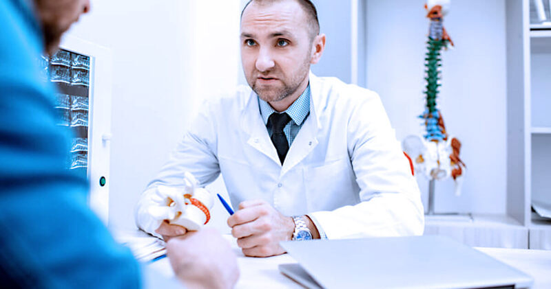 Entenda como ter um RQE médico em 3 passos! 4 rqe medico atendimento medico