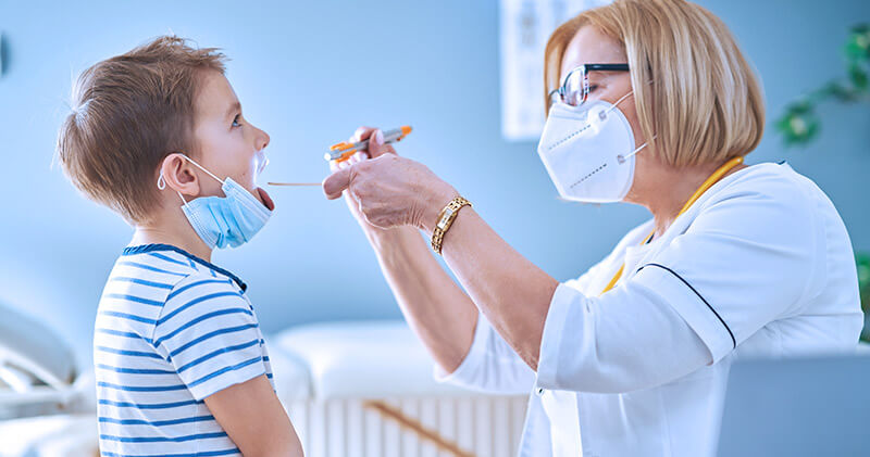 O que é a prática médica e como exercê-la? 6 pratica medica consulta infantil
