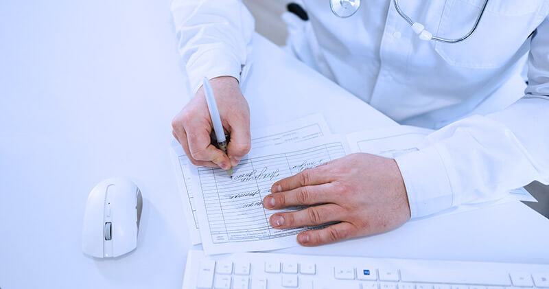 exame admissional maos medicas