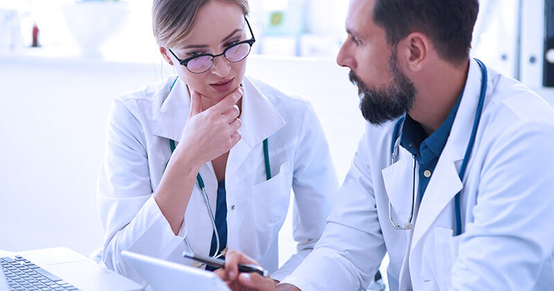 Confira estratégias para melhorar a comunicação entre profissionais de saúde! 2 melhorar a comunicacao entre profissionais de saude medicos