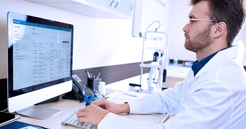 Por que você precisa estar atento à segurança da informação da sua clínica? 9 seguranca da informacao medico gerenciando software
