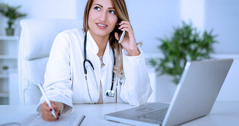 Aprenda a manter um bom gerenciamento da agenda financeira da clínica! 10 agenda financeira medica no telefone