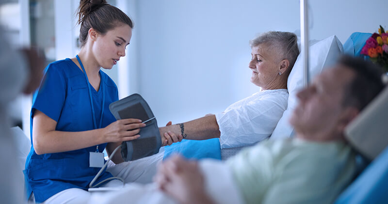 Saiba o que é um desfecho clínico e como é medido! 2 desfecho clinico pacientes em observacao