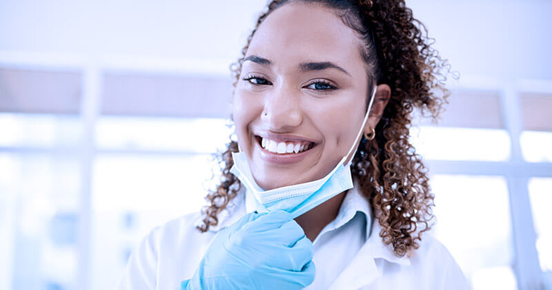 medicina preventiva mulher sorrindo 
