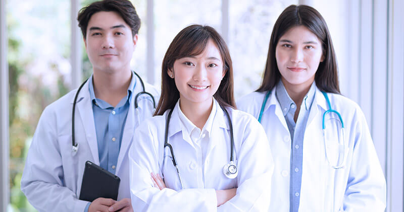 O que é um paradigma médico e quais os impactos desse conceito na relação médico-paciente? 7 paradigma medico equipe