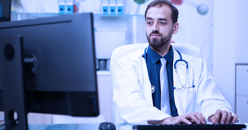 A medicina 4.0 e as inovações tecnológicas da área da saúde! 2 medicina 4.0 medico estudando