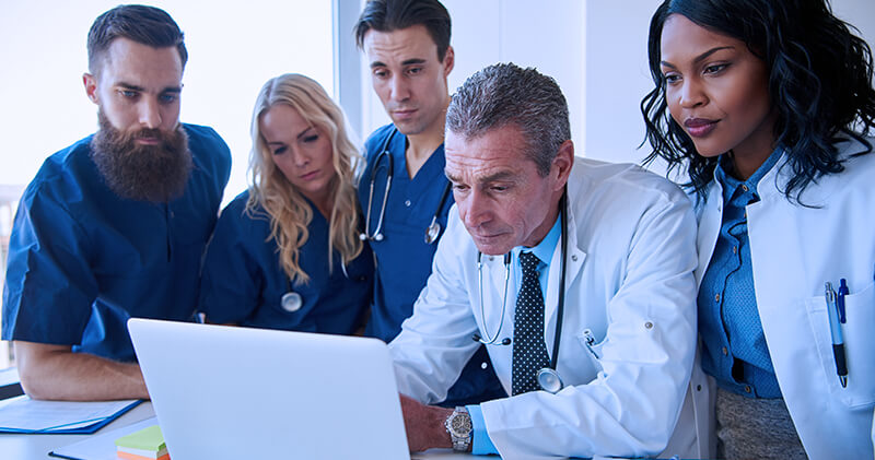 Qual a importância de montar um organograma de uma clínica médica? 1 organograma de uma clinica medica equipe medica