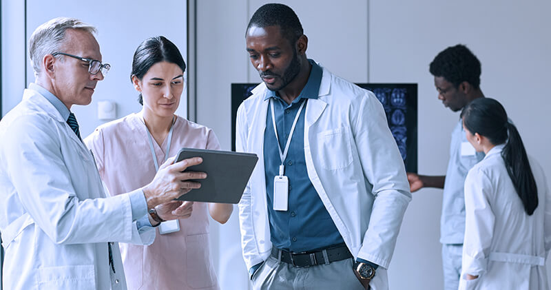 Veja a importância da avaliação de atendimento médico na clínica! 2 avaliacao de atendimento medico equipe