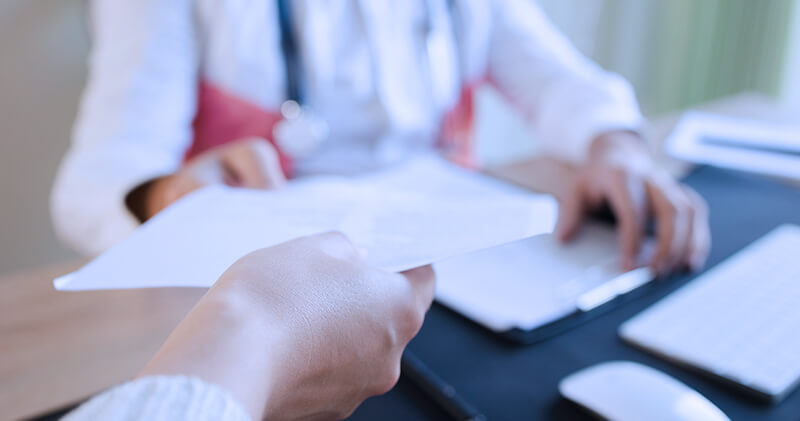 Veja a importância da avaliação de atendimento médico na clínica! 8 avaliacao de atendimento medico papel