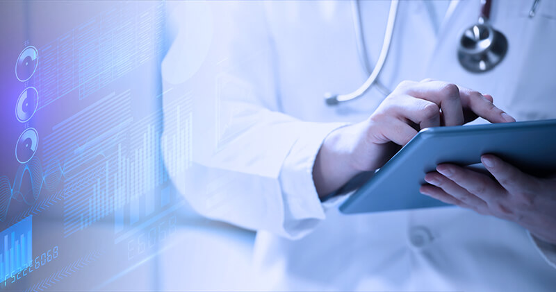 Descubra como conquistar e fidelizar pacientes particulares na sua clínica! 5 pacientes particulares maos