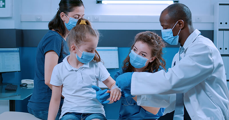 Como oferecer um atendimento infantil efetivo e humanizado no consultório médico? 8 atendimento infantil sala de enfermagem