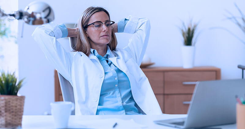 campanhas de email marketing medica em reuniao