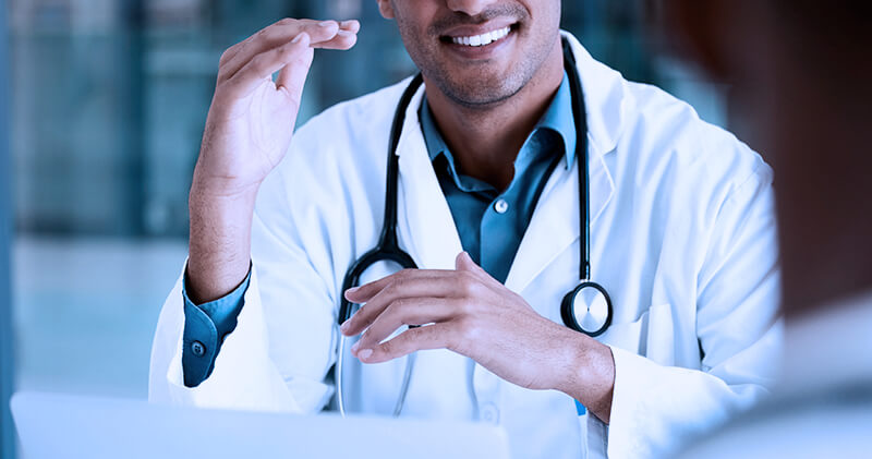 6 passos para criar um anúncio no Google Ads para médicos 5 google ads para medicos medico sorrindo