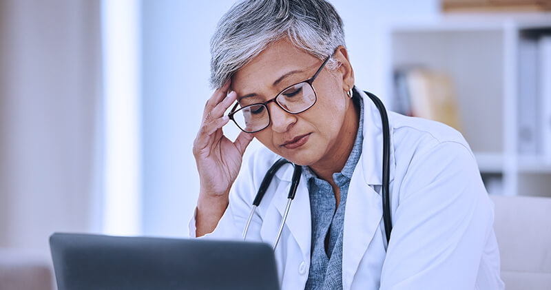Qual é a importância do NPS na medicina e como aplicar na prática? 9 nps na medicina medica senior
