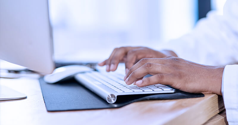 Particular ou convênio, qual opção de atendimento escolher? 8 particular ou convenio laptop