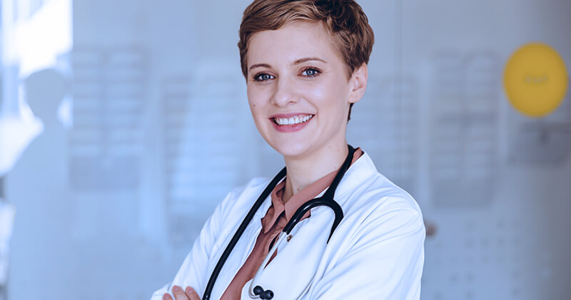 triple aim medica sorrindo