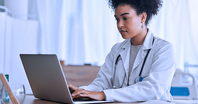Como acompanhar e analisar indicadores de desempenho em clínicas? 10 indicadores de desempenho medica
