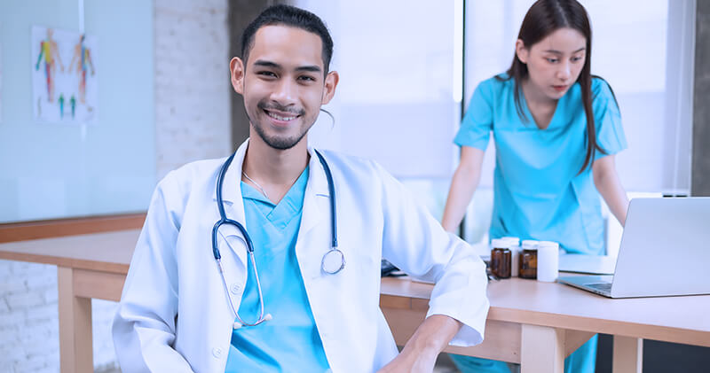 Como acompanhar e analisar indicadores de desempenho em clínicas? 13 indicadores de desempenho sala de aula