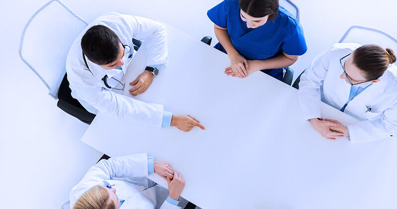 Quando é necessário emitir um laudo médico permanente? 3 laudo medico permanente reuniao